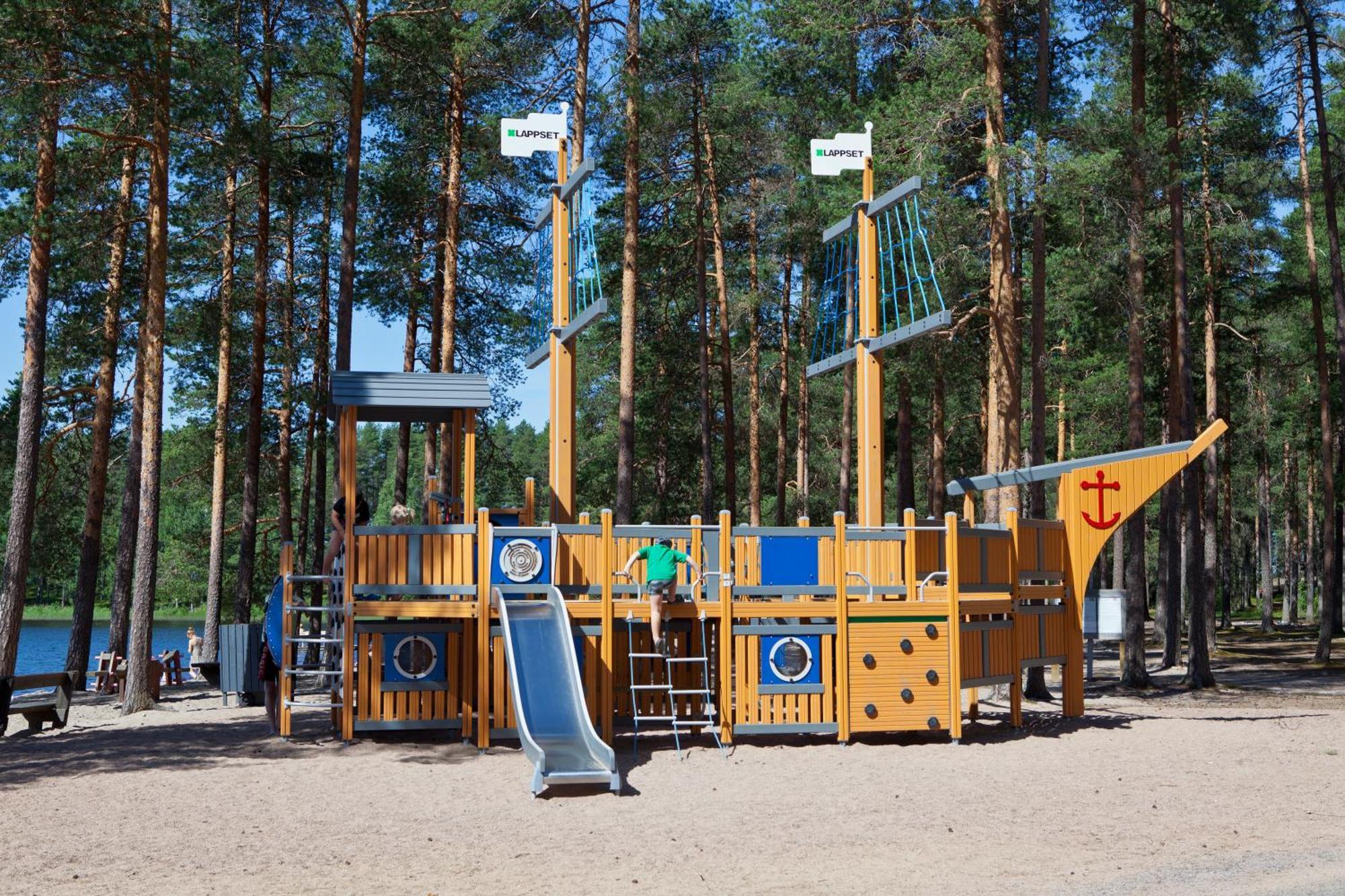 Club Pyhäniemi Lägenhet